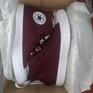 Burgundy converse (high top)